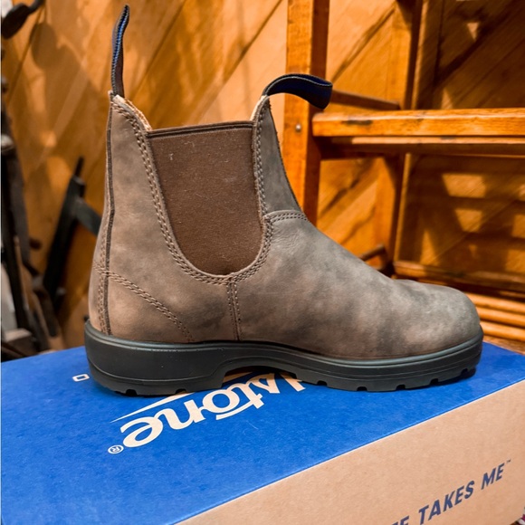 Blundstone #584 Chelsea Thermal Boots in Rustic Brown Size: US 6.5 (AU 3.5) - Picture 4 of 5